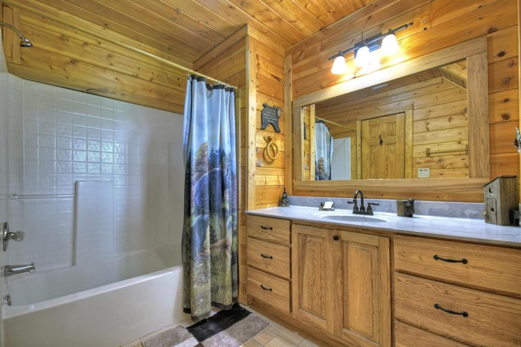 587 Candy Lane Ellijay, GA 30540 - Photo 17 of 40