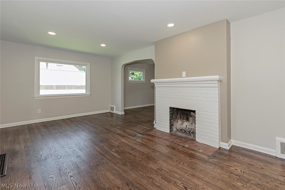 4427 Bayard Road South Euclid, OH 44121 - Photo 8 of 35