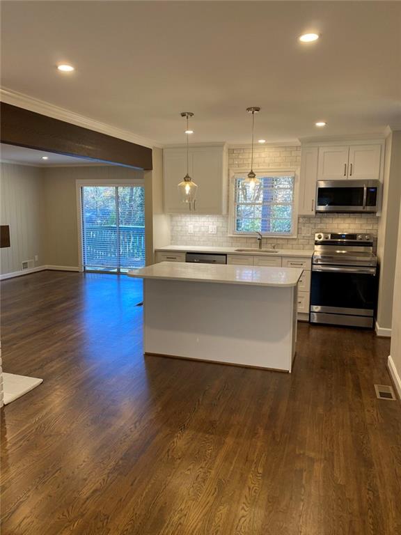 6838 Brandon Mill Road Northwest Sandy Springs, GA 30328 - Photo 7 of 30