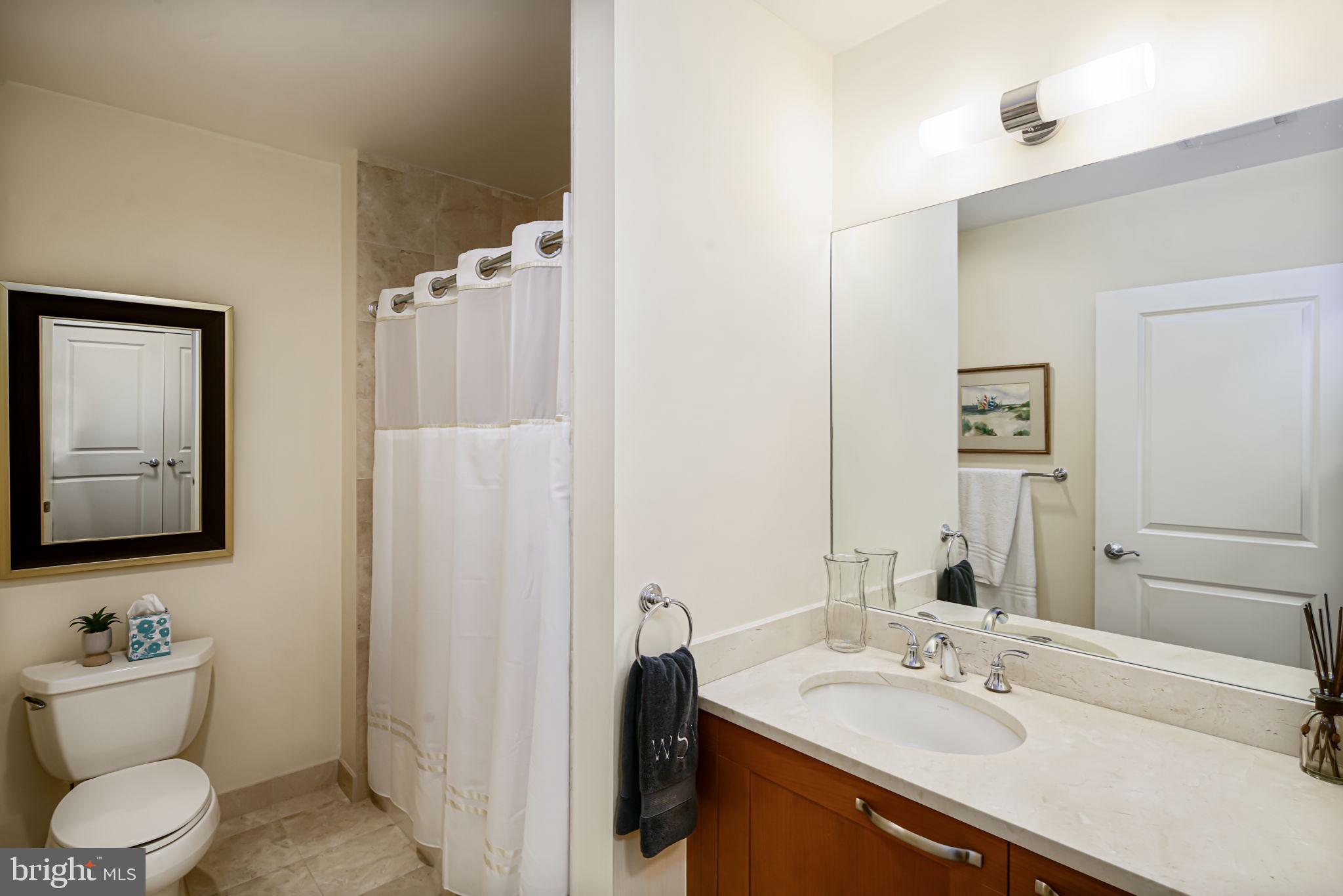 50 South 16th Street, Unit 4504 Philadelphia, PA 19103 - Photo 12 of 20