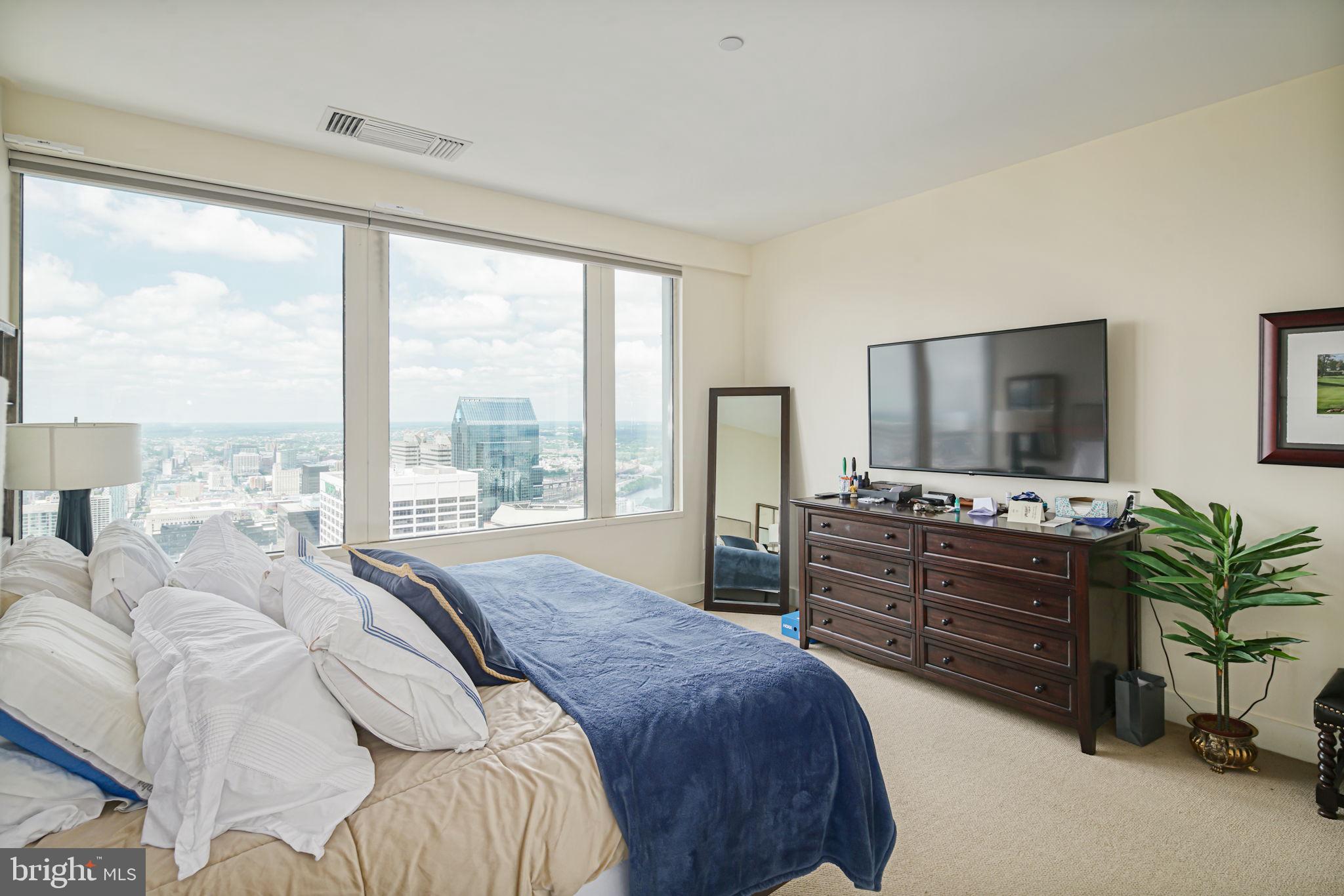 50 South 16th Street, Unit 4504 Philadelphia, PA 19103 - Photo 15 of 20