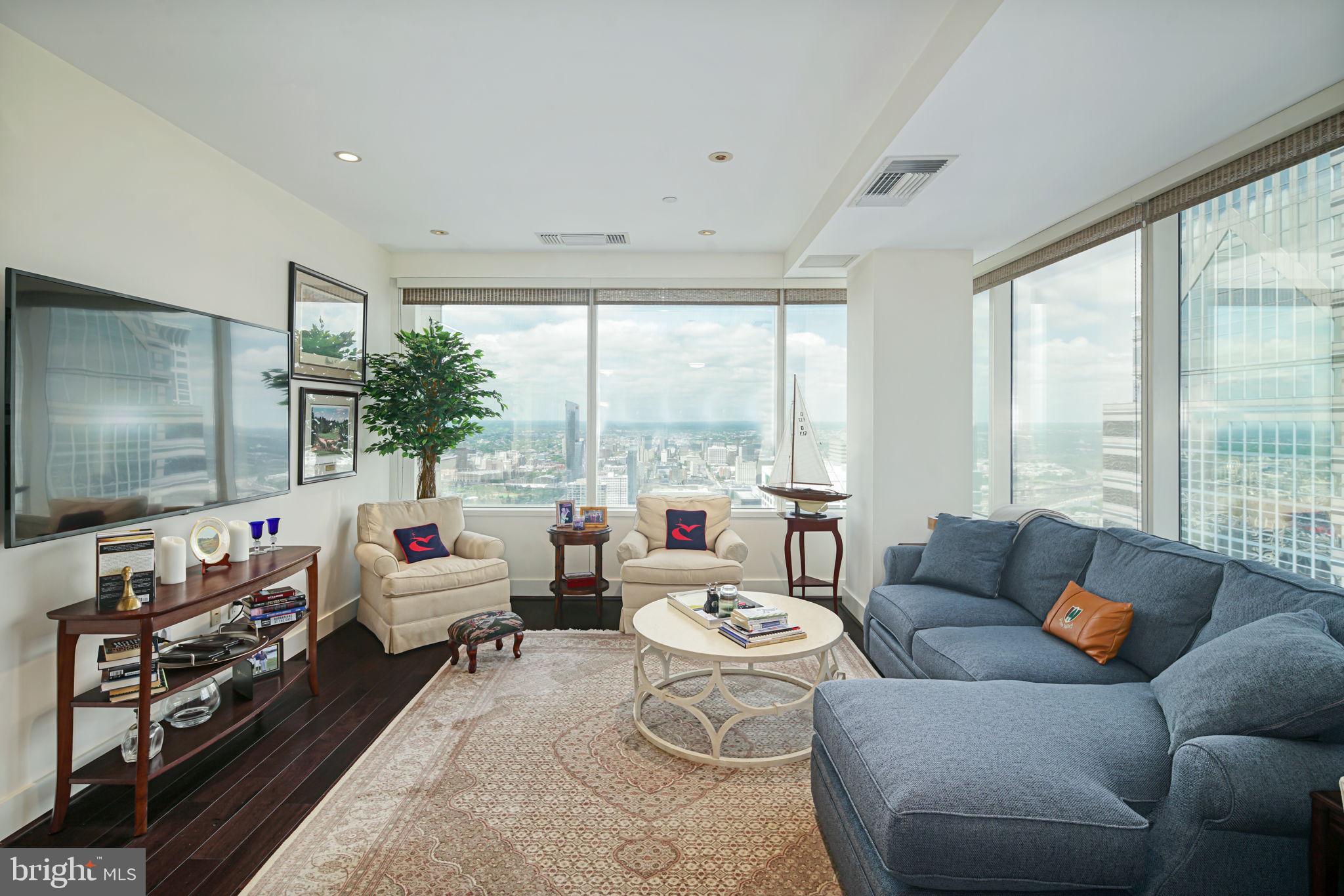 50 South 16th Street, Unit 4504 Philadelphia, PA 19103 - Photo 3 of 20