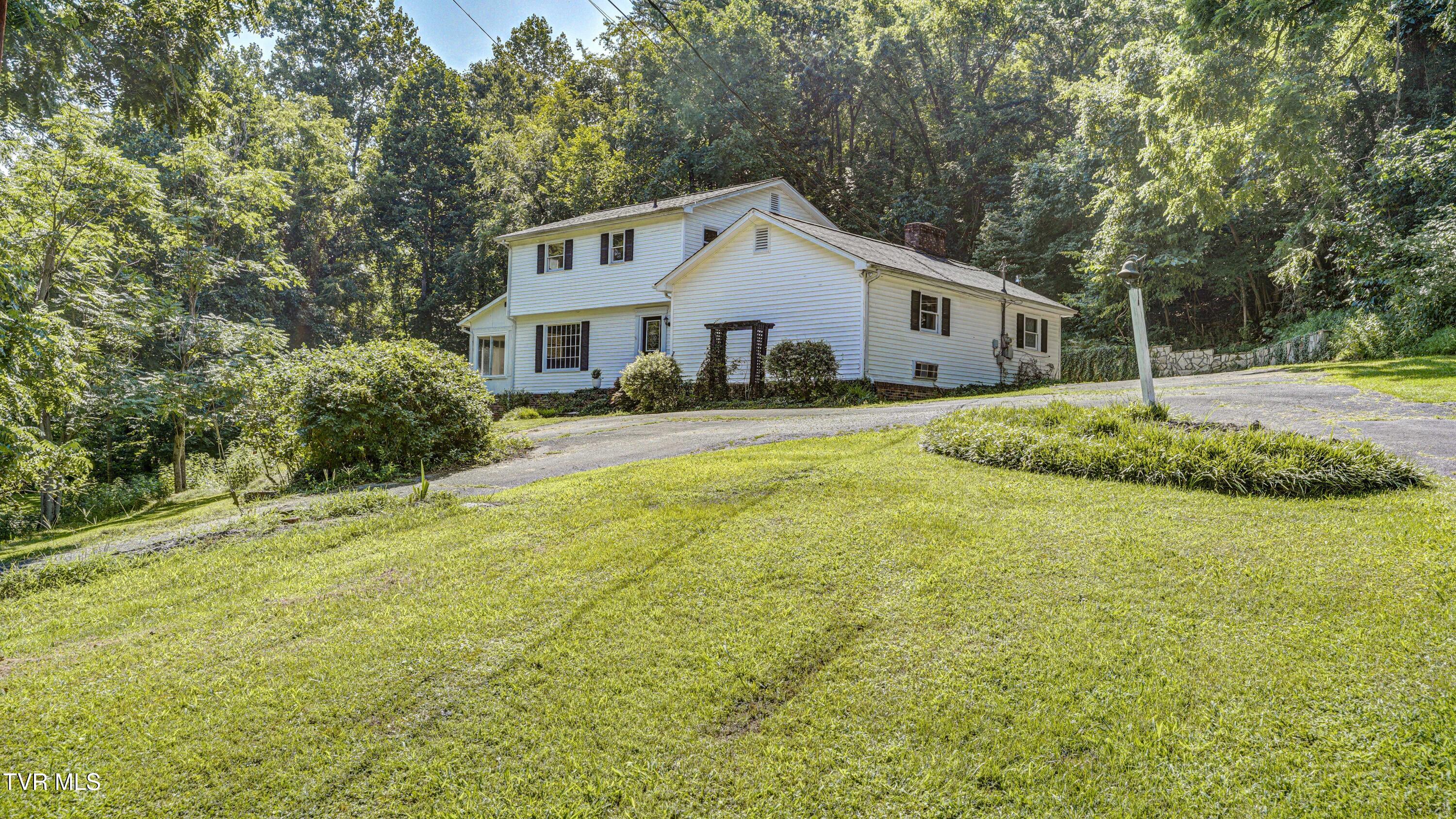 101 Timberlane Road Bristol, TN 37620 - Photo 18 of 70 _DSC5183_4_5_6_7