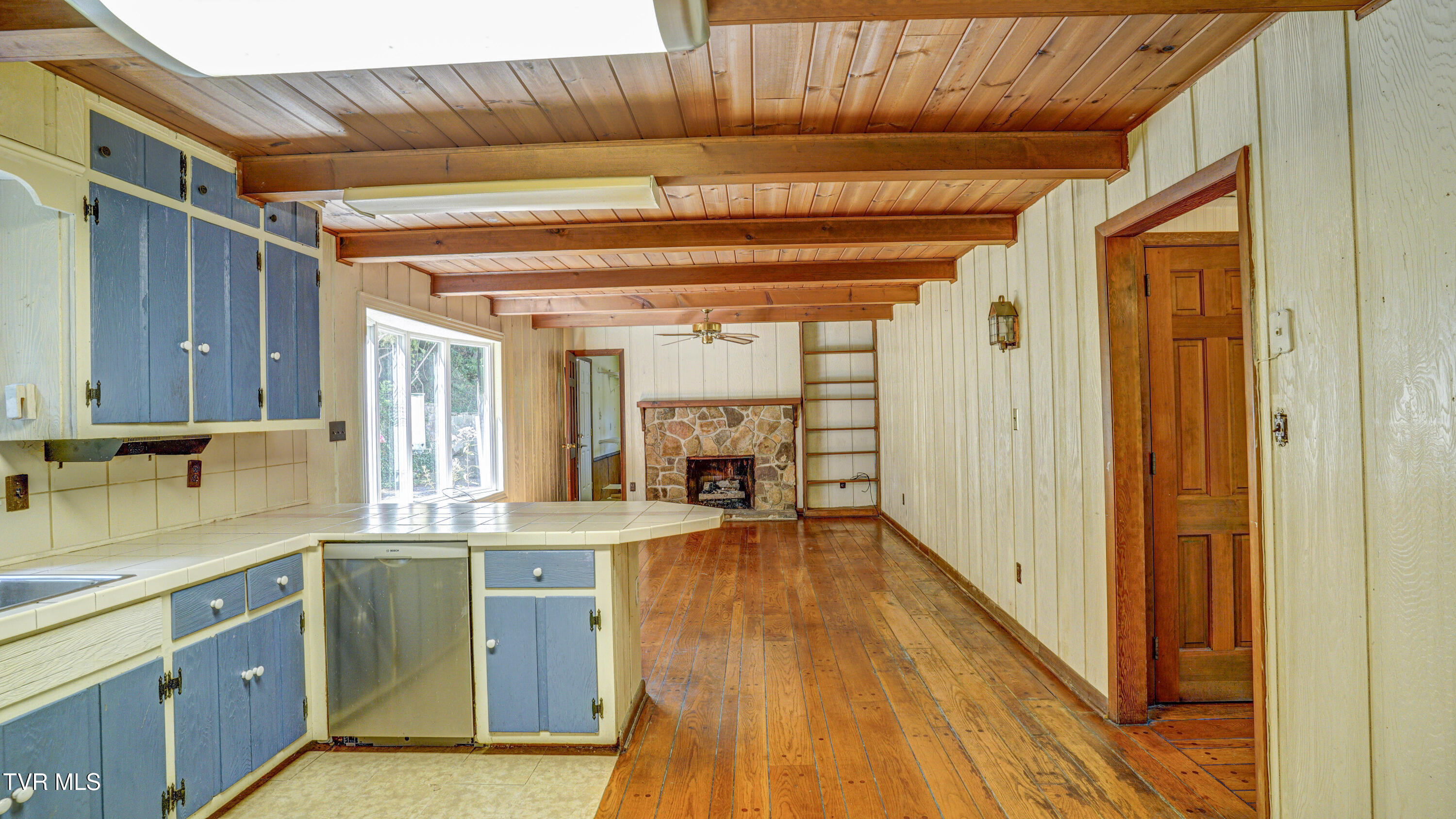 101 Timberlane Road Bristol, TN 37620 - Photo 34 of 70 _DSC5263_4_5_6_7