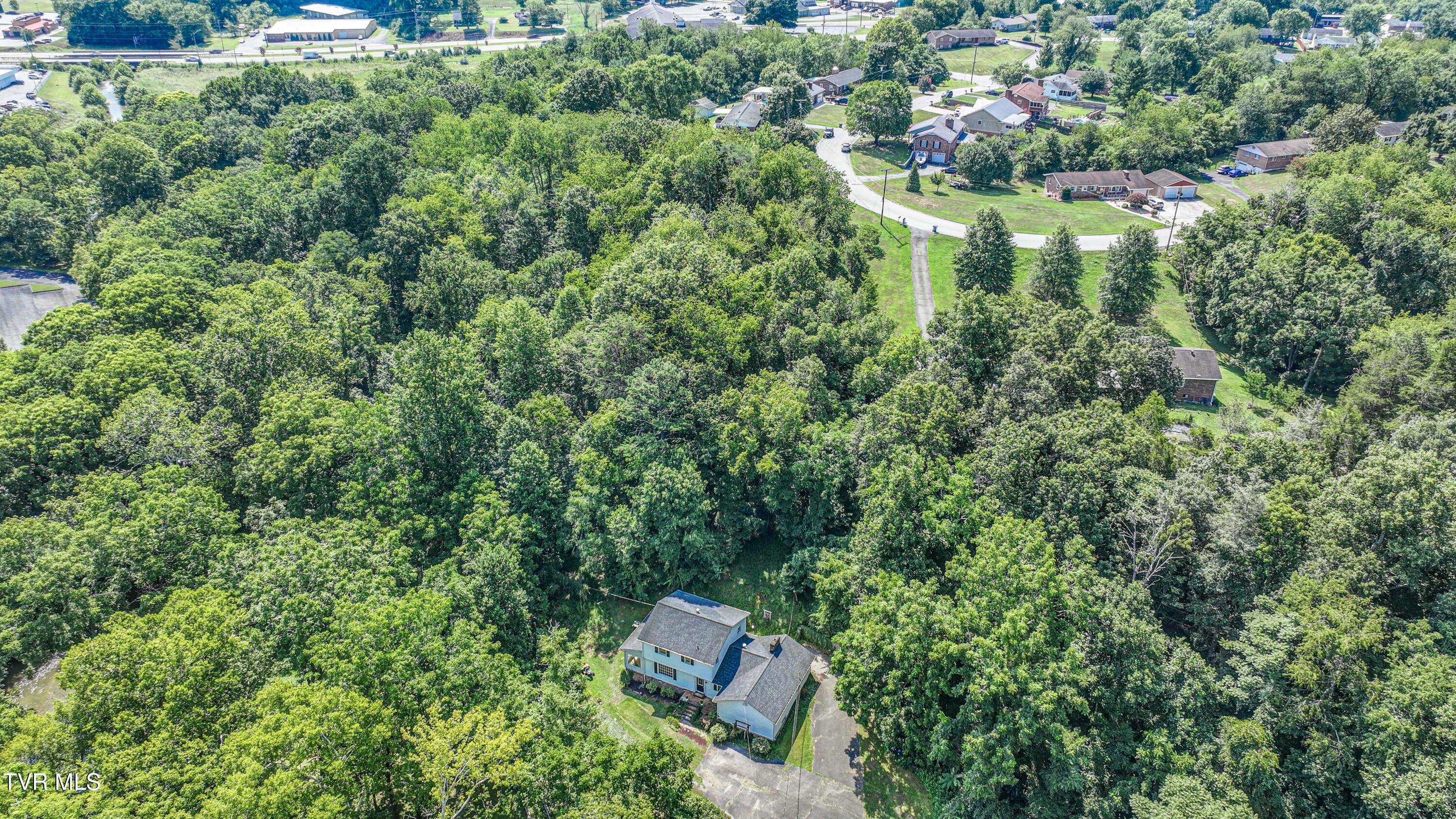 101 Timberlane Road Bristol, TN 37620 - Photo 62 of 70 DJI_20250725111728_0225_D_6_D_7_D_8_D_9_