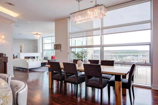 $2,100,000 | 335 West Barbee Chapel Road, Chapel Hill, NC 27517