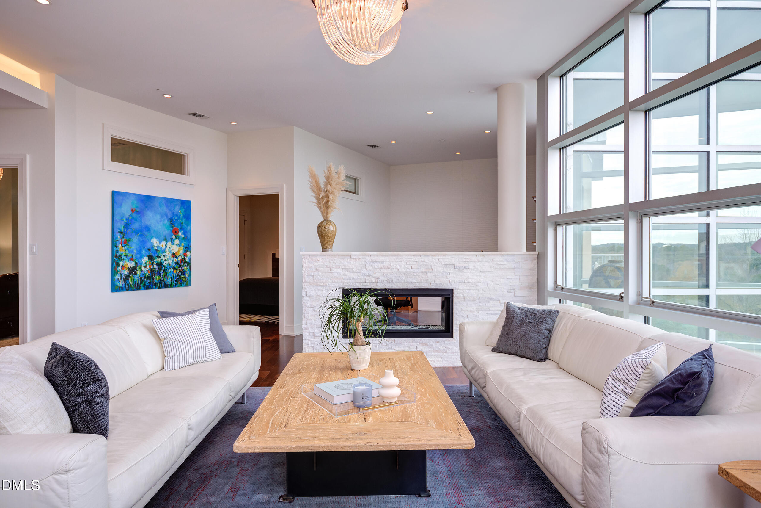 335 West Barbee Chapel Road Chapel Hill, NC 27517 - Photo 27 of 62 Living Room