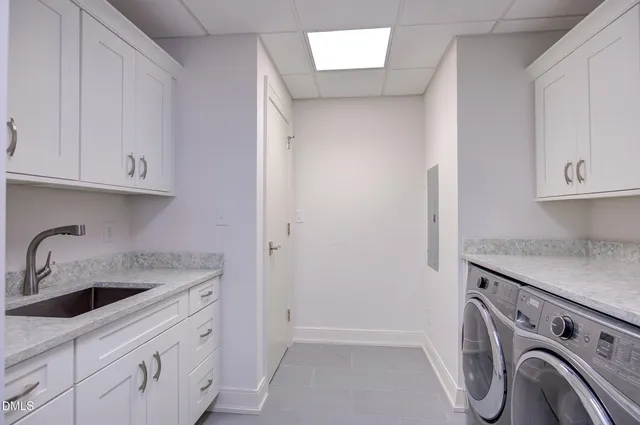 $2,100,000 | 335 West Barbee Chapel Road, Chapel Hill, NC 27517