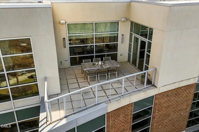 $2,100,000 | 335 West Barbee Chapel Road, Chapel Hill, NC 27517