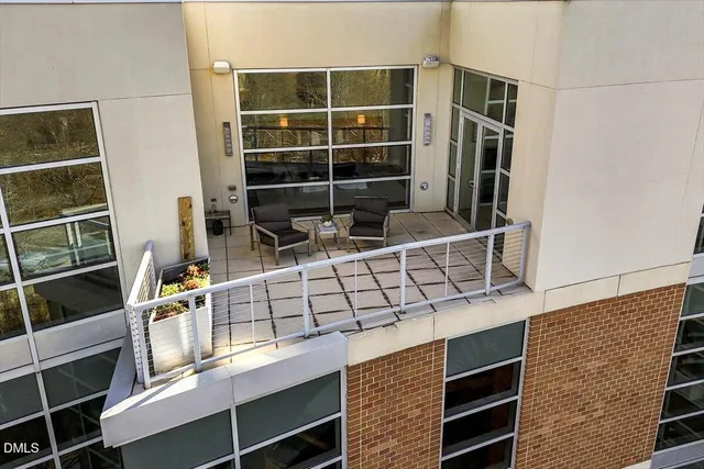 $2,100,000 | 335 West Barbee Chapel Road, Chapel Hill, NC 27517