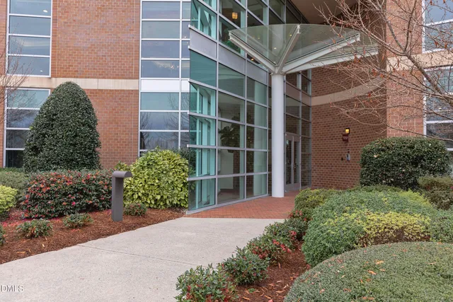 $2,100,000 | 335 West Barbee Chapel Road, Chapel Hill, NC 27517