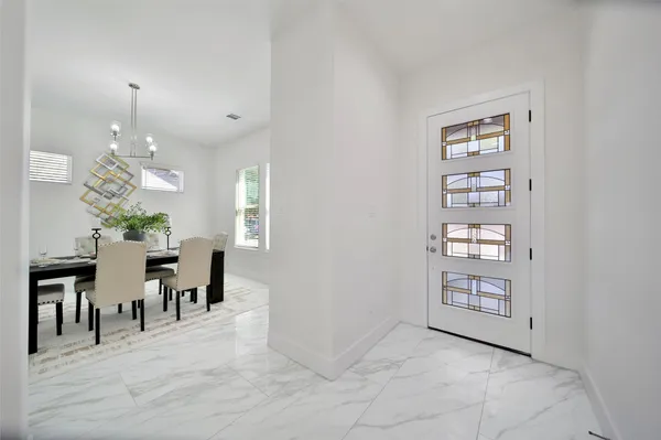 $2,650 | 7611 Athlone Drive, Houston, TX 77088