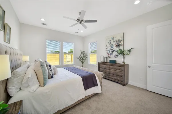 $2,650 | 7611 Athlone Drive, Houston, TX 77088