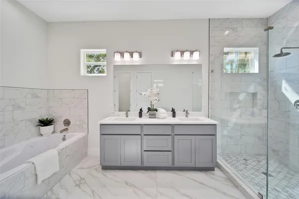 $2,650 | 7611 Athlone Drive, Houston, TX 77088