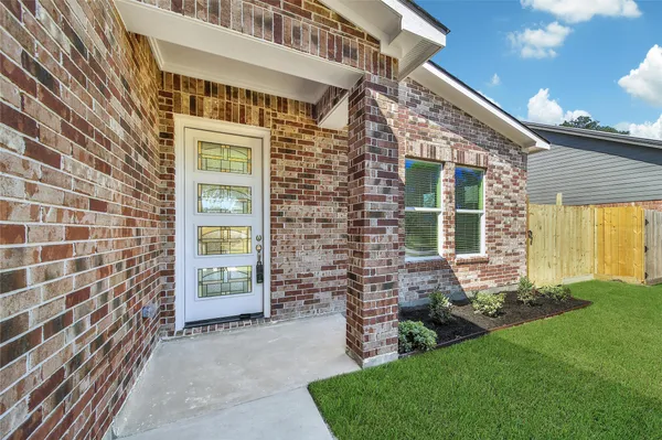 $2,650 | 7611 Athlone Drive, Houston, TX 77088