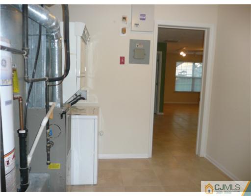 35 Edinburgh Court Edison, NJ 08820 - Photo 13 of 13