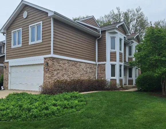 $3,300 | 110 Woodstone Drive, Buffalo Grove, IL 60089