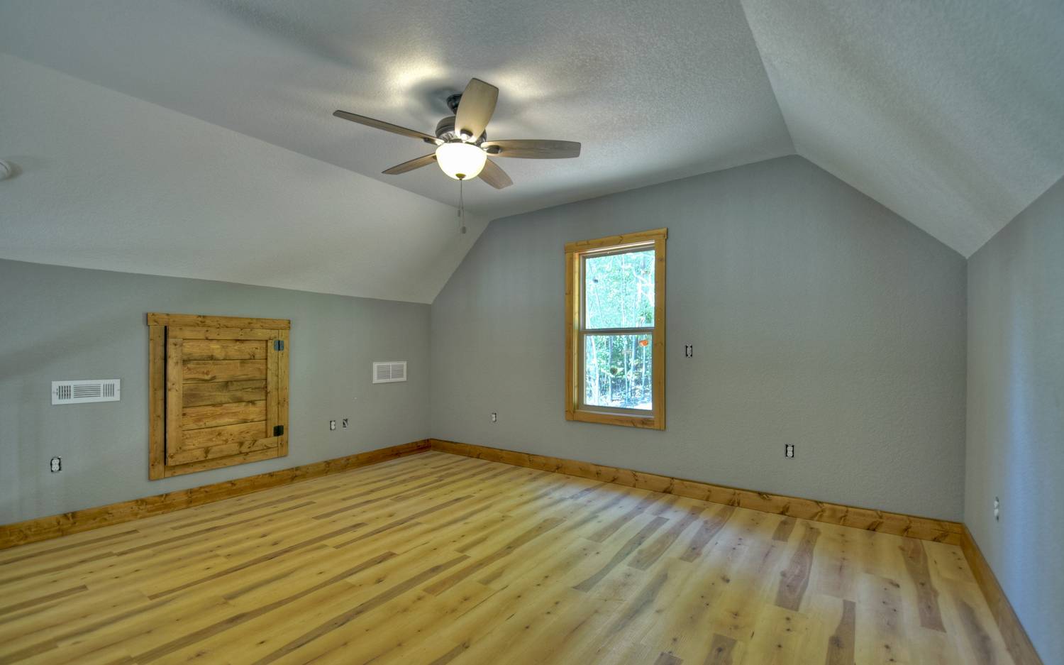 14 Pinelog Road Young Harris, GA 30582 - Photo 8 of 22 Additional View