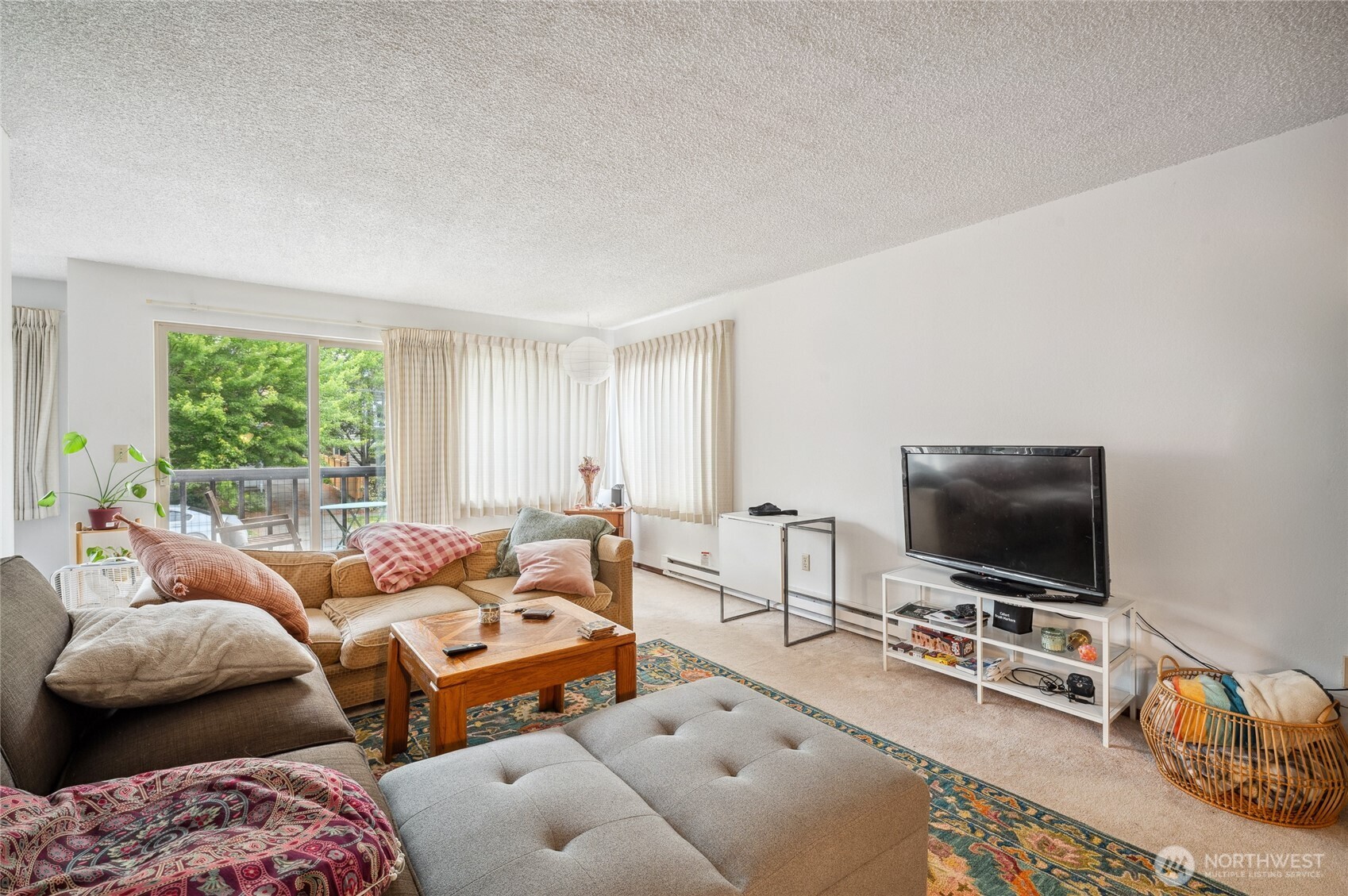 1423 Northwest 60th Street Seattle, WA 98107 - Photo 5 of 18