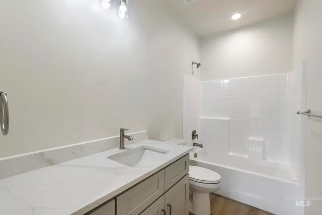 $412,900 | 902 23rd Avenue East, Jerome, ID 83338