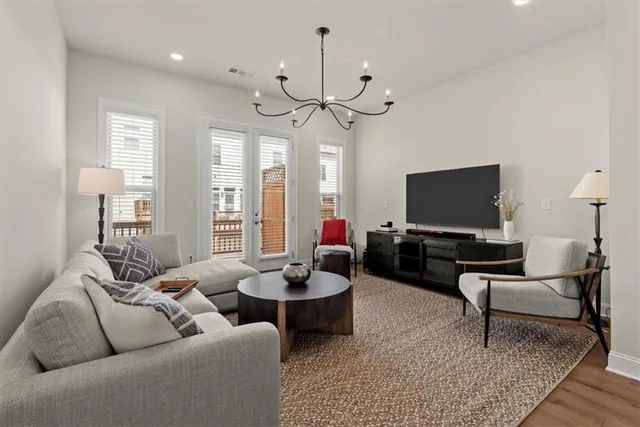 $3,900 | 4217 Deming Circle, Atlanta, GA 30342