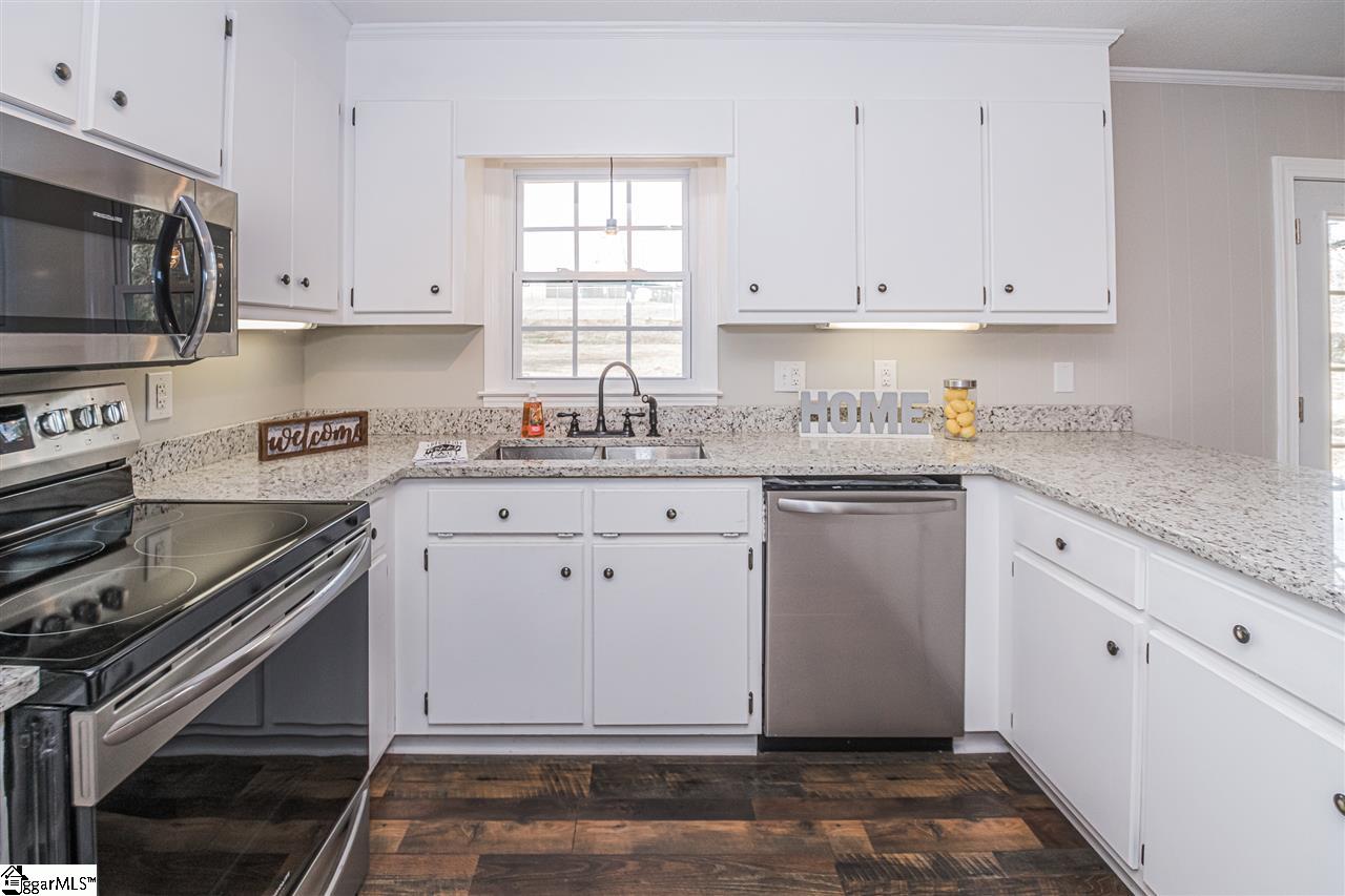 208 Bedford Road Easley, SC 29642 - Photo 18 of 24 Gallery Image 18