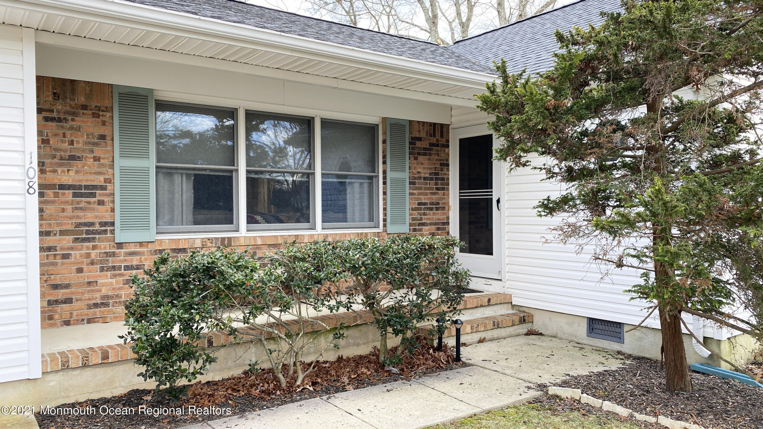 108 Equinox Road Manahawkin, NJ 08050 - Photo 3 of 27 3 - Copy