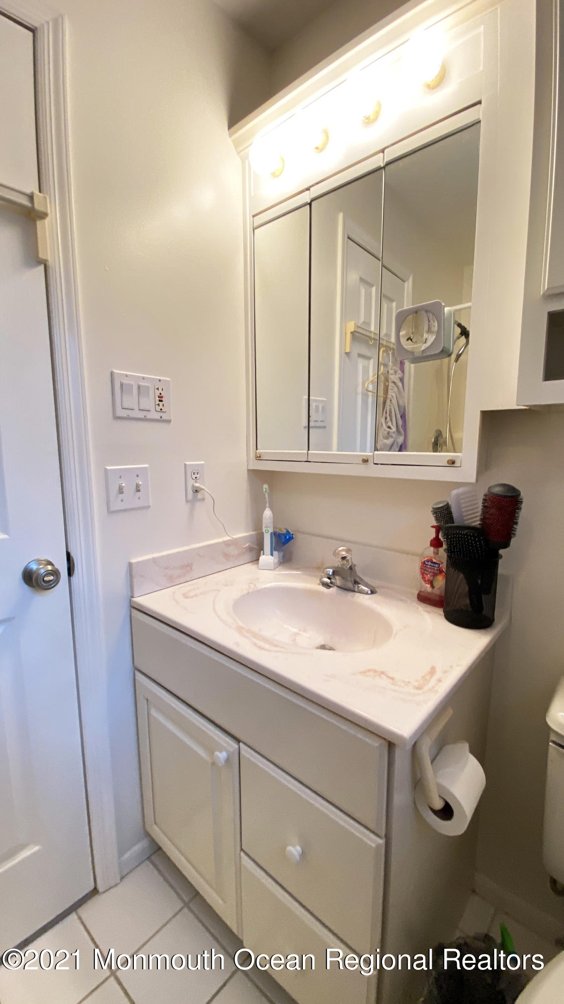 108 Equinox Road Manahawkin, NJ 08050 - Photo 23 of 27 25 - Copy
