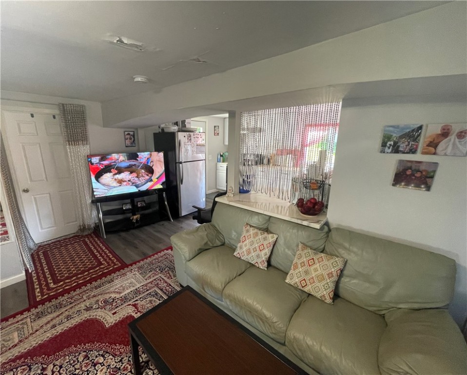 317 Cascade Place Irondequoit, NY 14609 - Photo 5 of 16