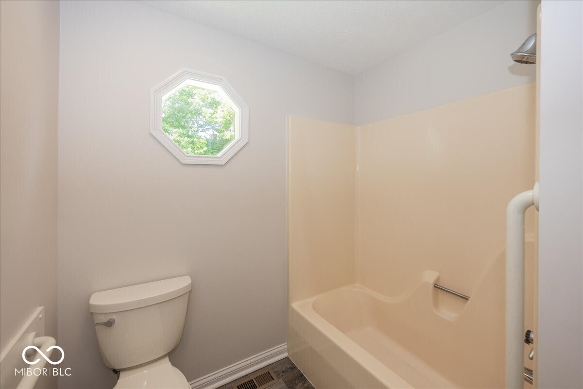 406 Mount Street Greenfield, IN 46140 - Photo 17 of 24