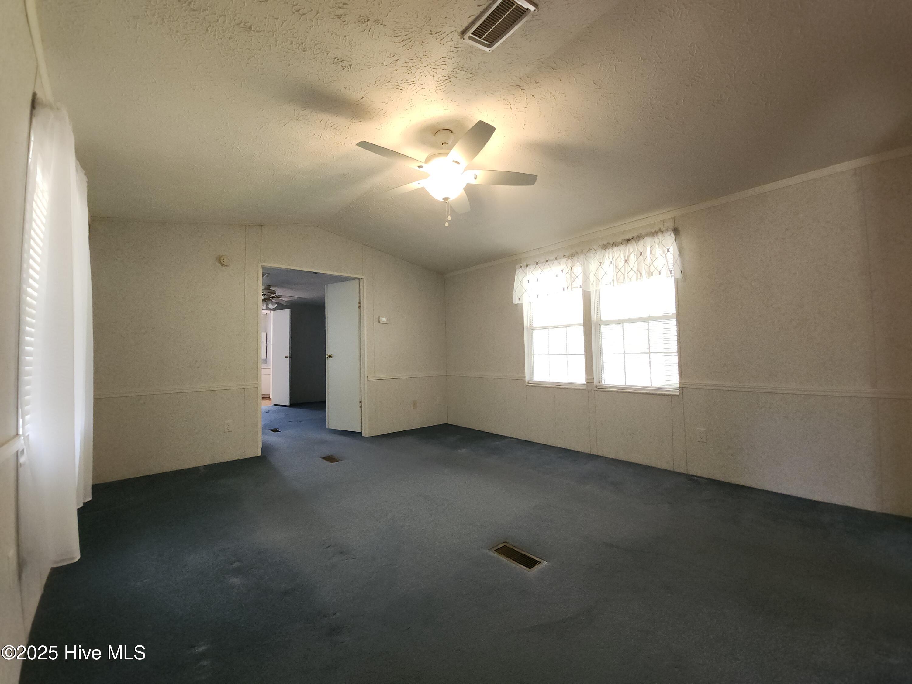 508 Ocean Spray Drive Cedar Point, NC 28584 - Photo 6 of 31 20250401_140504_001