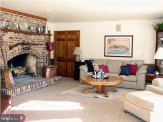 102 Whites Mill Road Green Lane, PA 18054 - Photo 3 of 6 Gallery Image 3