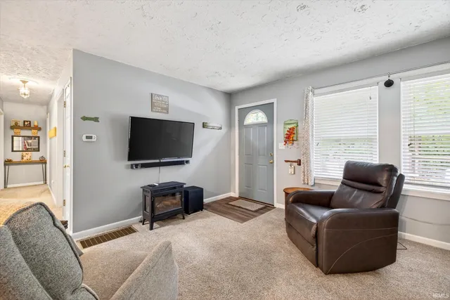 $235,000 | 7811 East Southshore Drive, Unionville, IN 47468