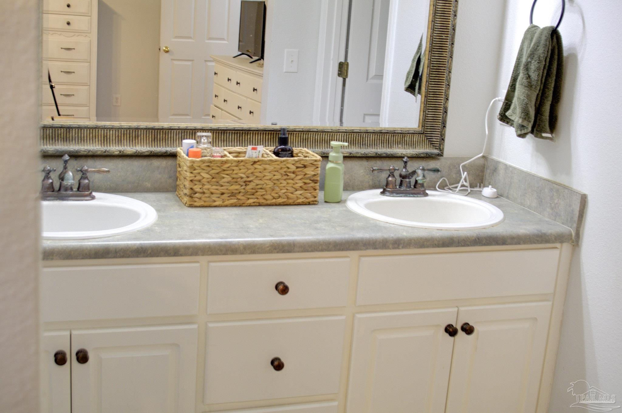 2391 Devine Farm Road Cantonment, FL 32533 - Photo 17 of 36