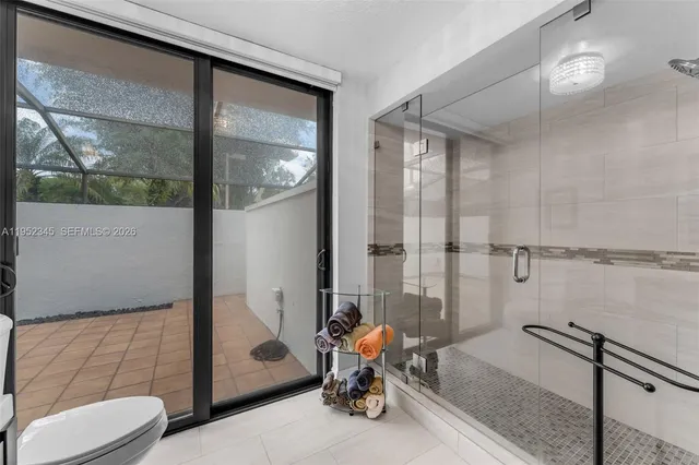 $899,999 | 8725 Southwest 81st Court, Miami, FL 33143