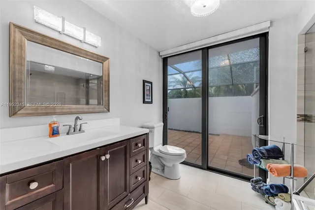 $899,999 | 8725 Southwest 81st Court, Miami, FL 33143