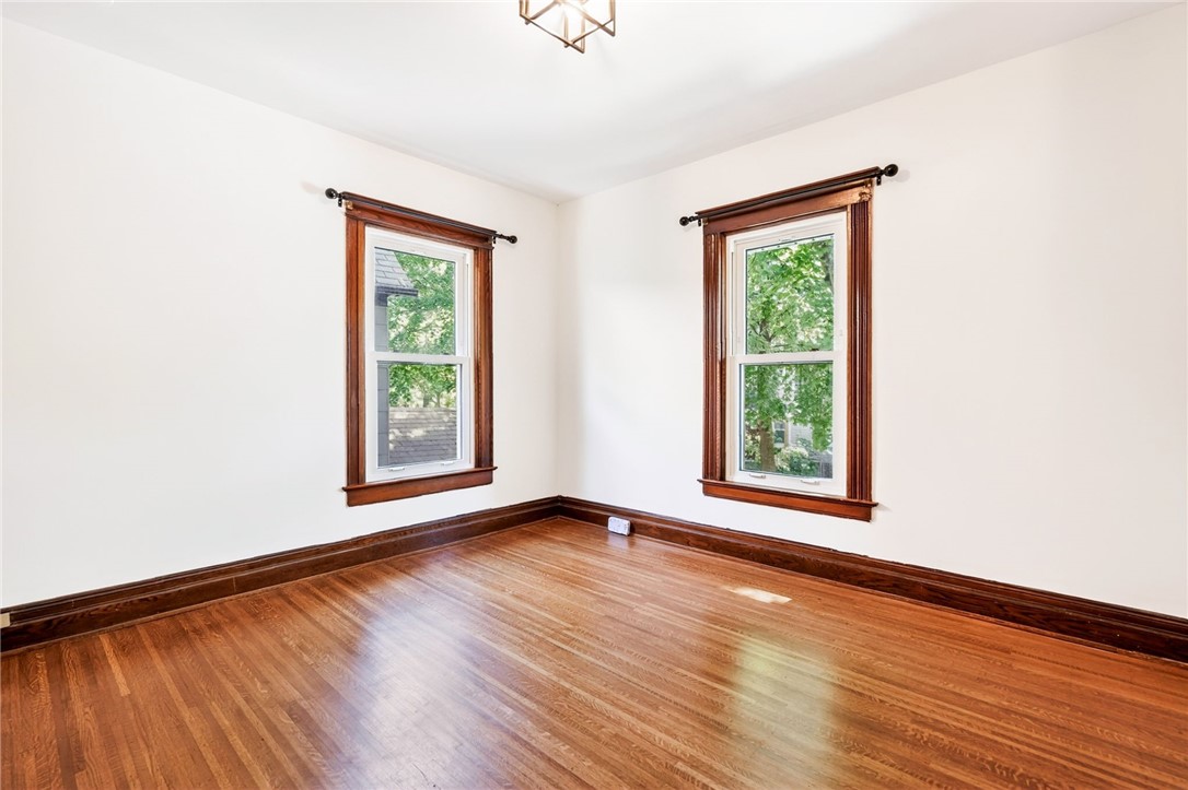 51 Nelson Street Rochester, NY 14620 - Photo 23 of 35