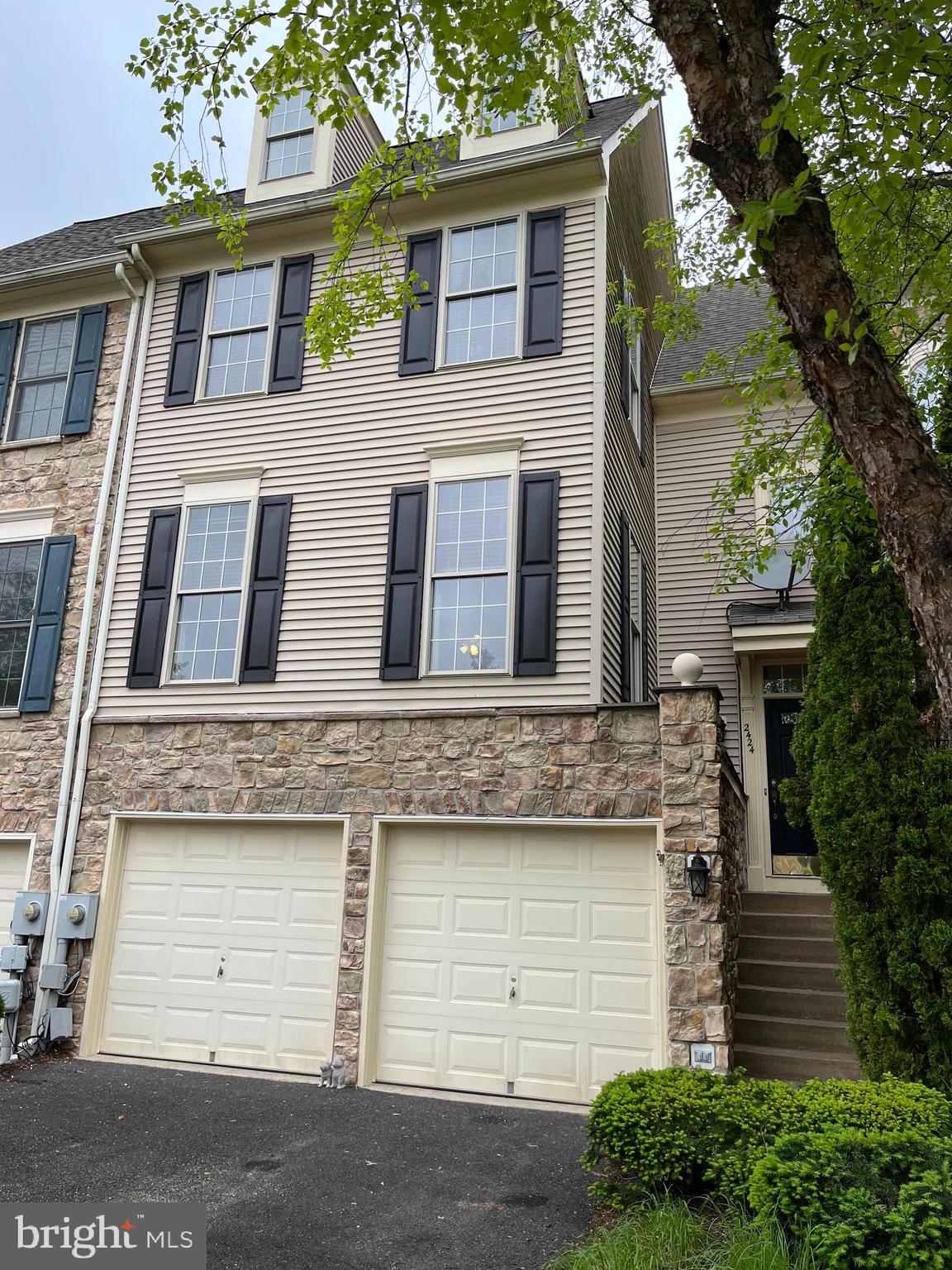 2424 Rippling Brook Road Frederick, MD 21701 - Photo 3 of 46