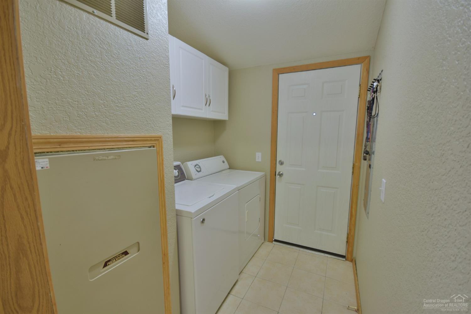 60035 Hopi Road Bend, OR 97702 - Photo 14 of 25 Gallery Image 14