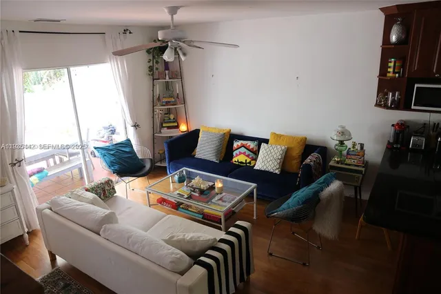 $745,000 | 798 Crandon Boulevard, Unit 13C, Key Biscayne, FL 33149