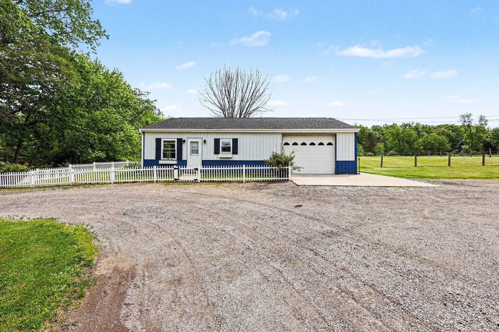 10955 Sooten Road Manchester, MI 48158 - Photo 16 of 36 018_file_8585