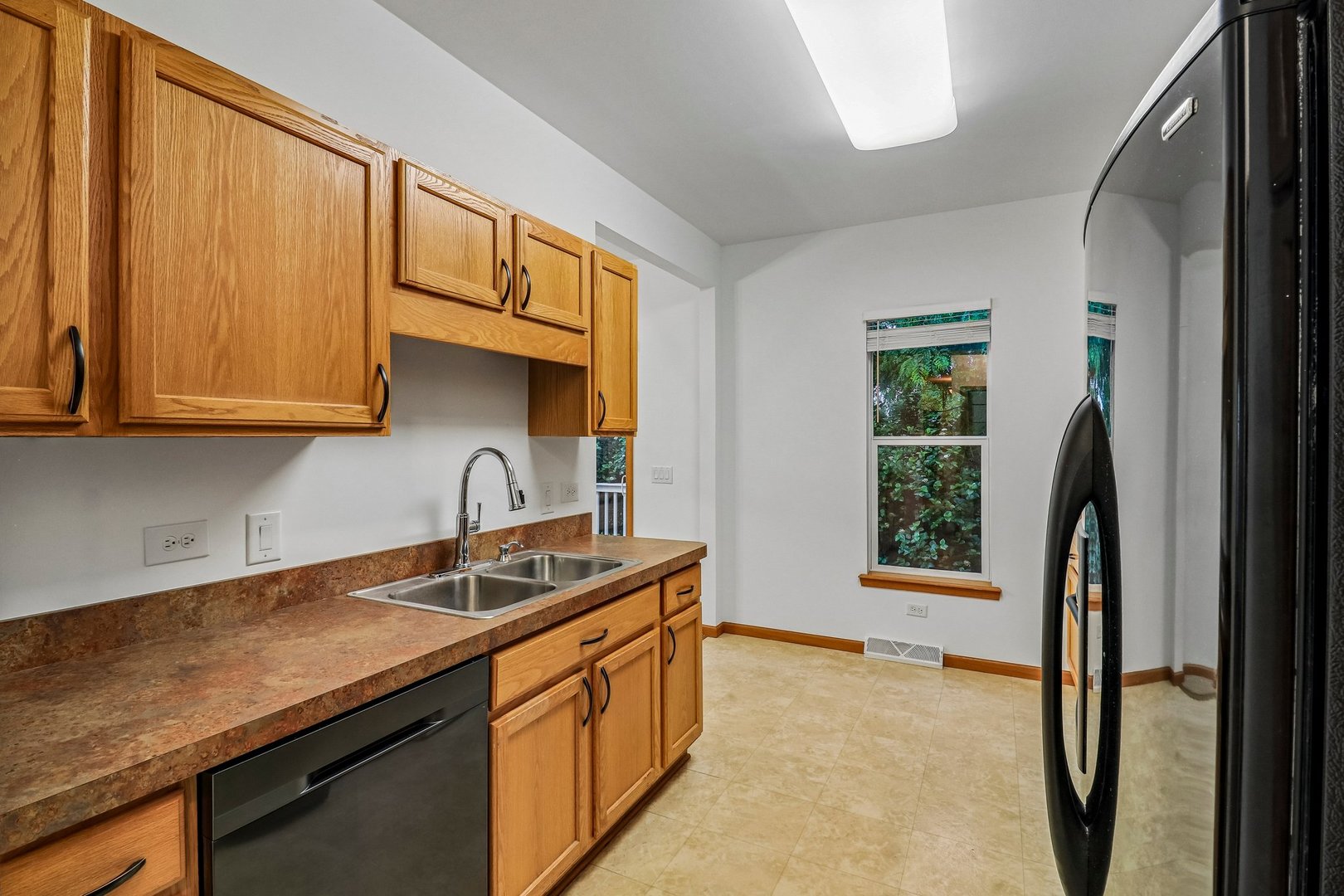227 Rodeo Drive Grayslake, IL 60030 - Photo 12 of 30