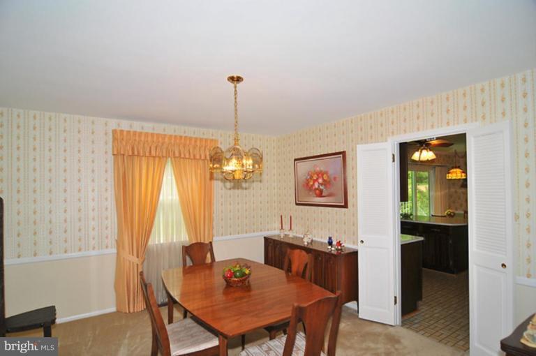 9429 Dunloggin Road Ellicott City, MD 21042 - Photo 2 of 14 Dining Room