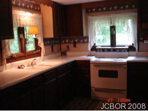 2533 Middle Leesville Road Bedford, IN 47421 - Photo 3 of 8 Gallery Image 3