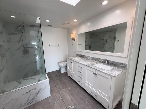 $7,000 | 1960 Vista Caudal, Newport Beach, CA 92660
