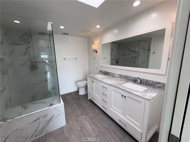 $6,800 | 1960 Vista Caudal, Newport Beach, CA 92660