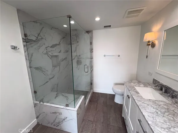 $7,000 | 1960 Vista Caudal, Newport Beach, CA 92660