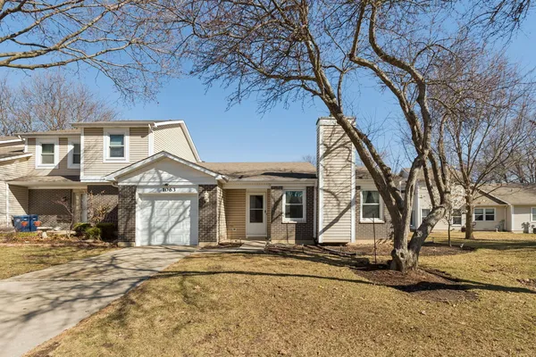 $293,000 | 1063 Stonehedge Drive, Schaumburg, IL 60169