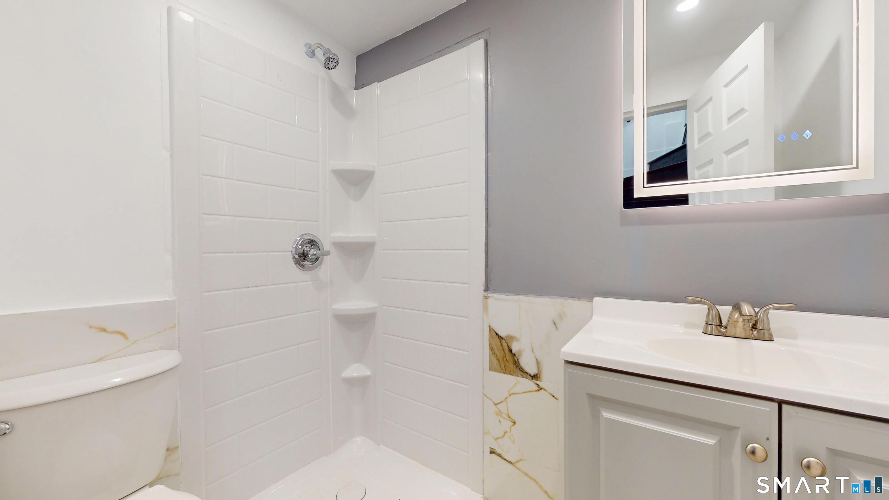 30 Pond Street Naugatuck, CT 06770 - Photo 21 of 36