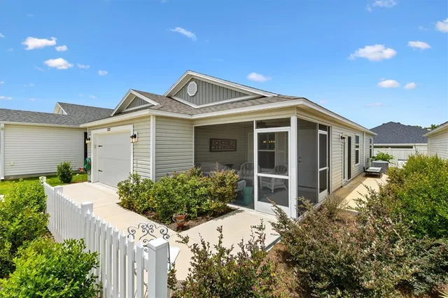 $284,500 | 1225 Eunice Street, The Villages, FL 34762